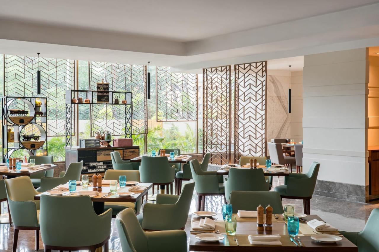 Hotel Radisson Bhopal Zewnętrze zdjęcie