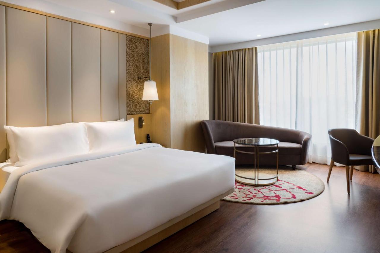Hotel Radisson Bhopal Zewnętrze zdjęcie