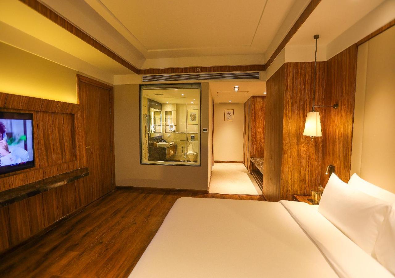 Hotel Radisson Bhopal Zewnętrze zdjęcie