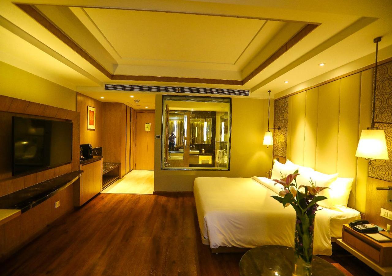 Hotel Radisson Bhopal Zewnętrze zdjęcie