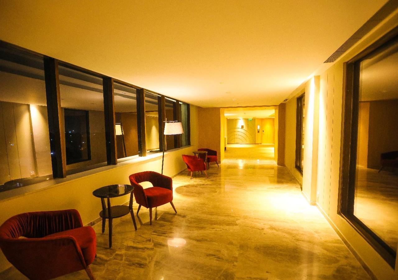 Hotel Radisson Bhopal Zewnętrze zdjęcie
