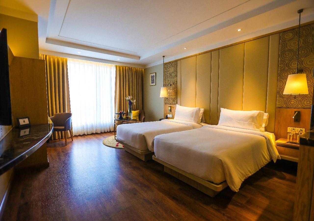 Hotel Radisson Bhopal Zewnętrze zdjęcie